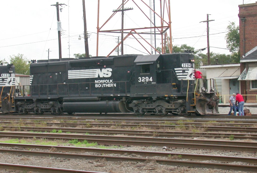 NS 3294 leading NS 418